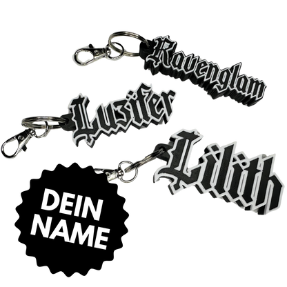 Dein Name, dein Stil – Personalisiere deinen Schlüsselanhänger im Gothic-Look!