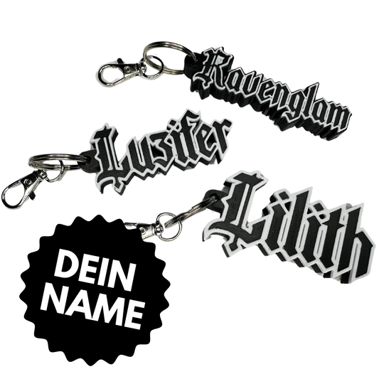 Dein Name, dein Stil – Personalisiere deinen Schlüsselanhänger im Gothic-Look!