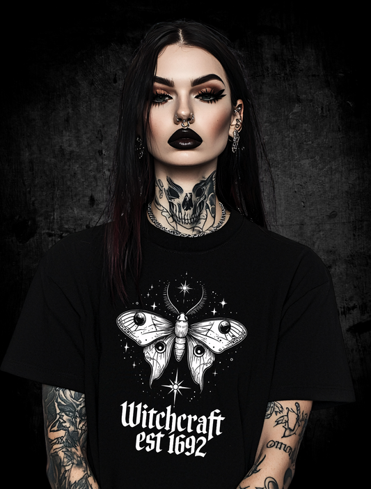 Premium T-Shirt Unisex "Witchcraft est 1692"