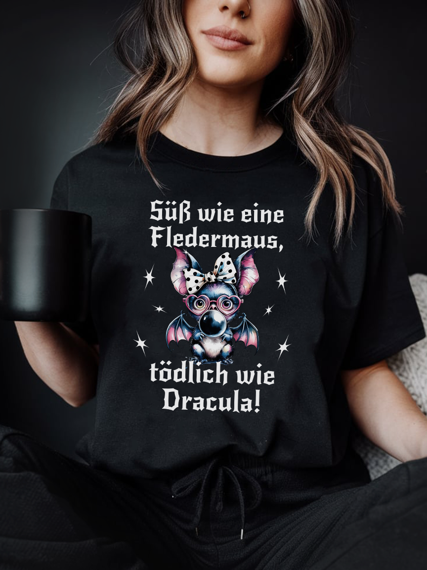 Süßes Fledermaus T-Shirt Unisex "Tödlich wie Dracula" Lustiges Fledermaus Shirt