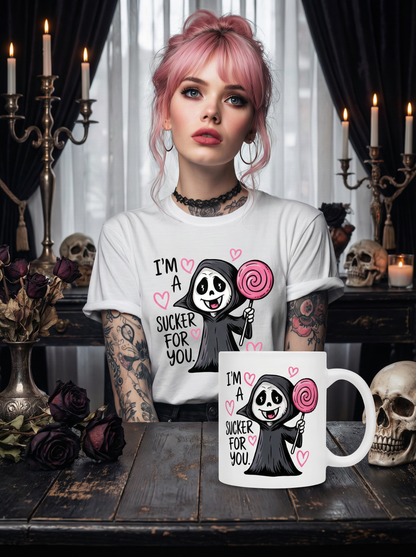 Gothic Bundle „I’m a sucker for you“ – Damen Bio T-Shirt + Tasse im Set